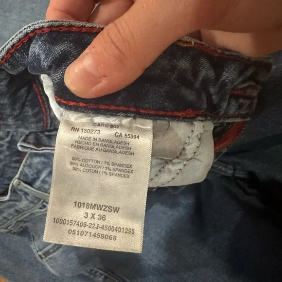 Women’s Wrangler Jeans - Picture 4 of 4